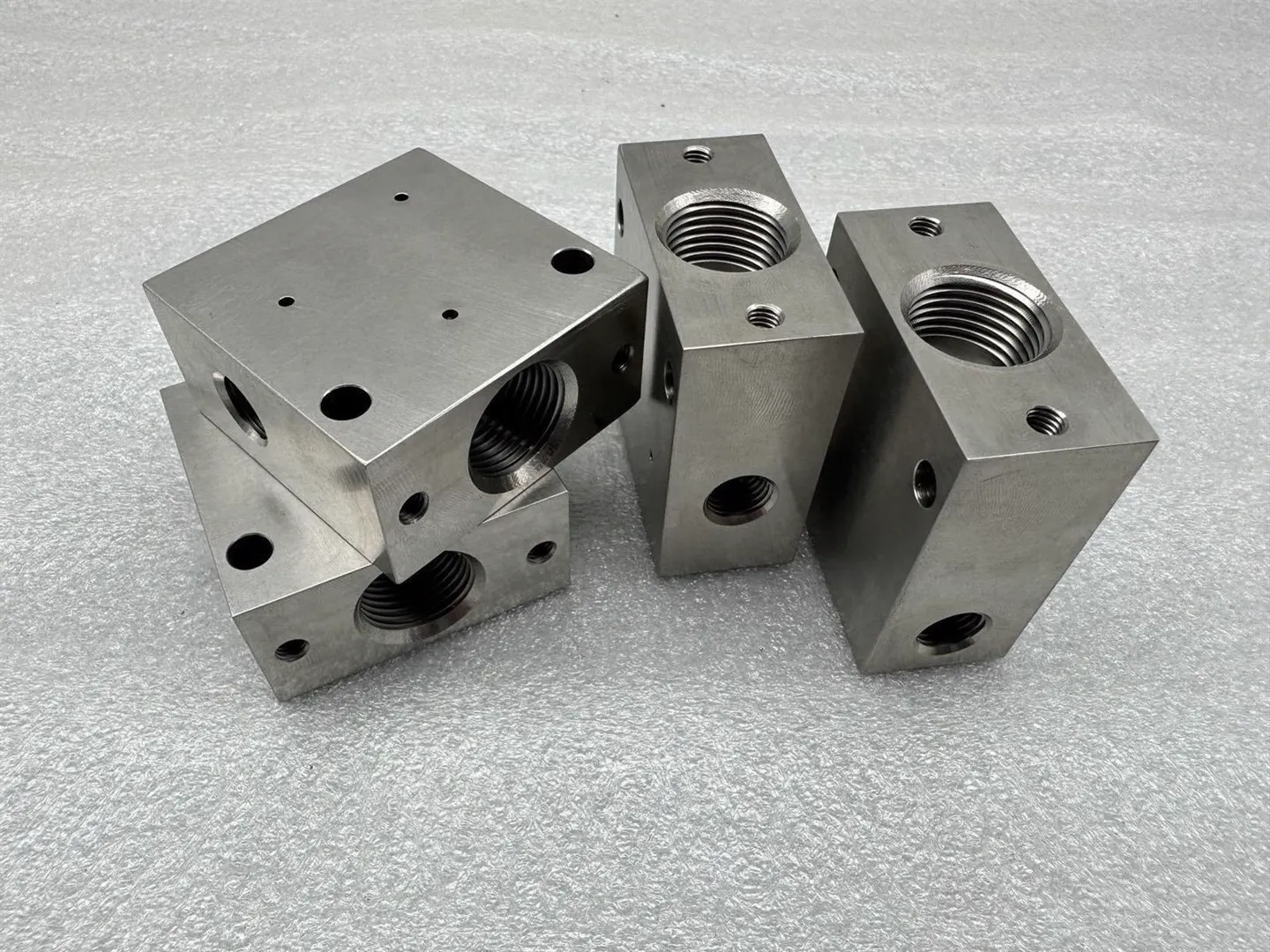 Custom CNC machining parts